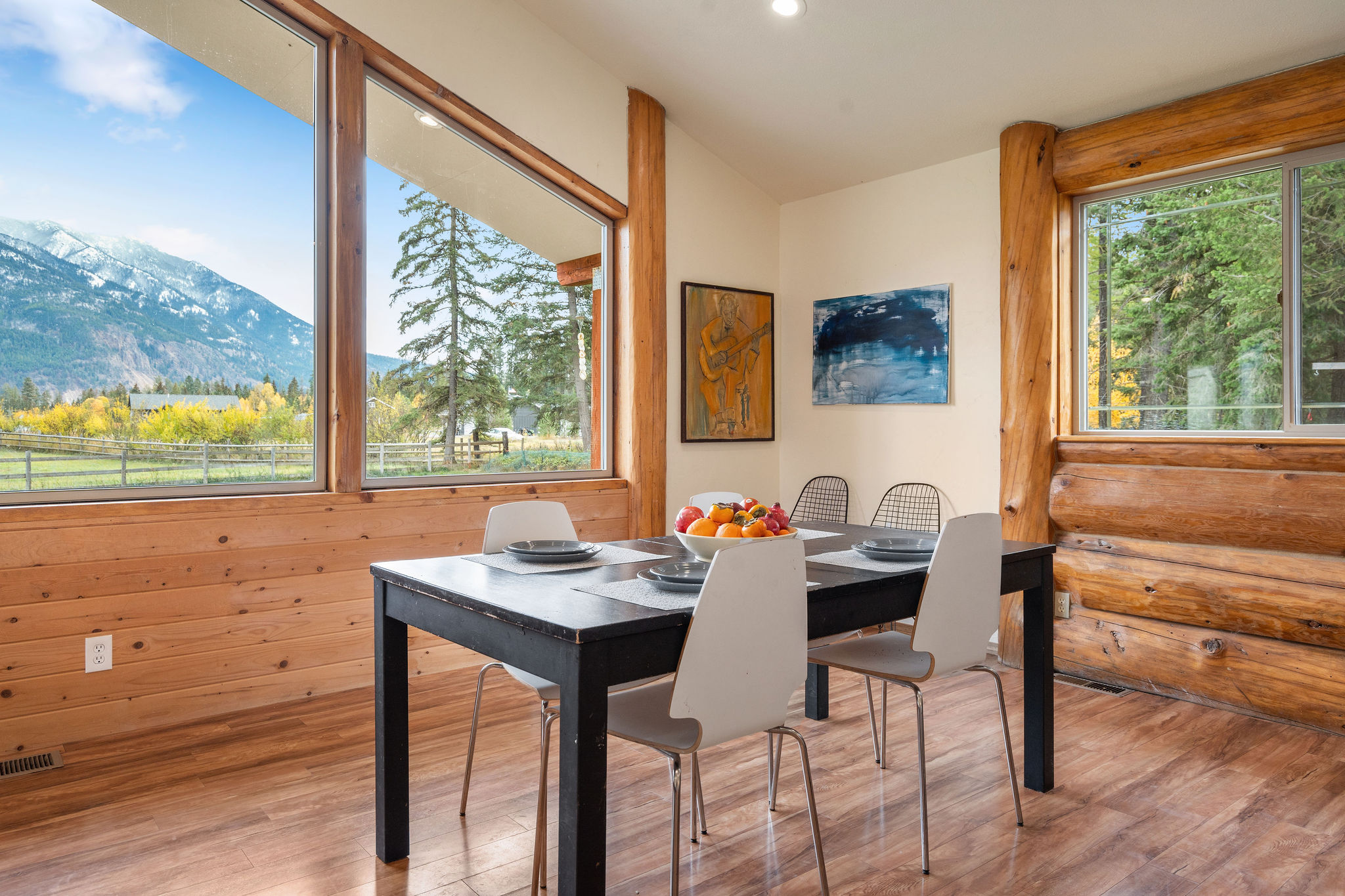 183 Middle View Trail S