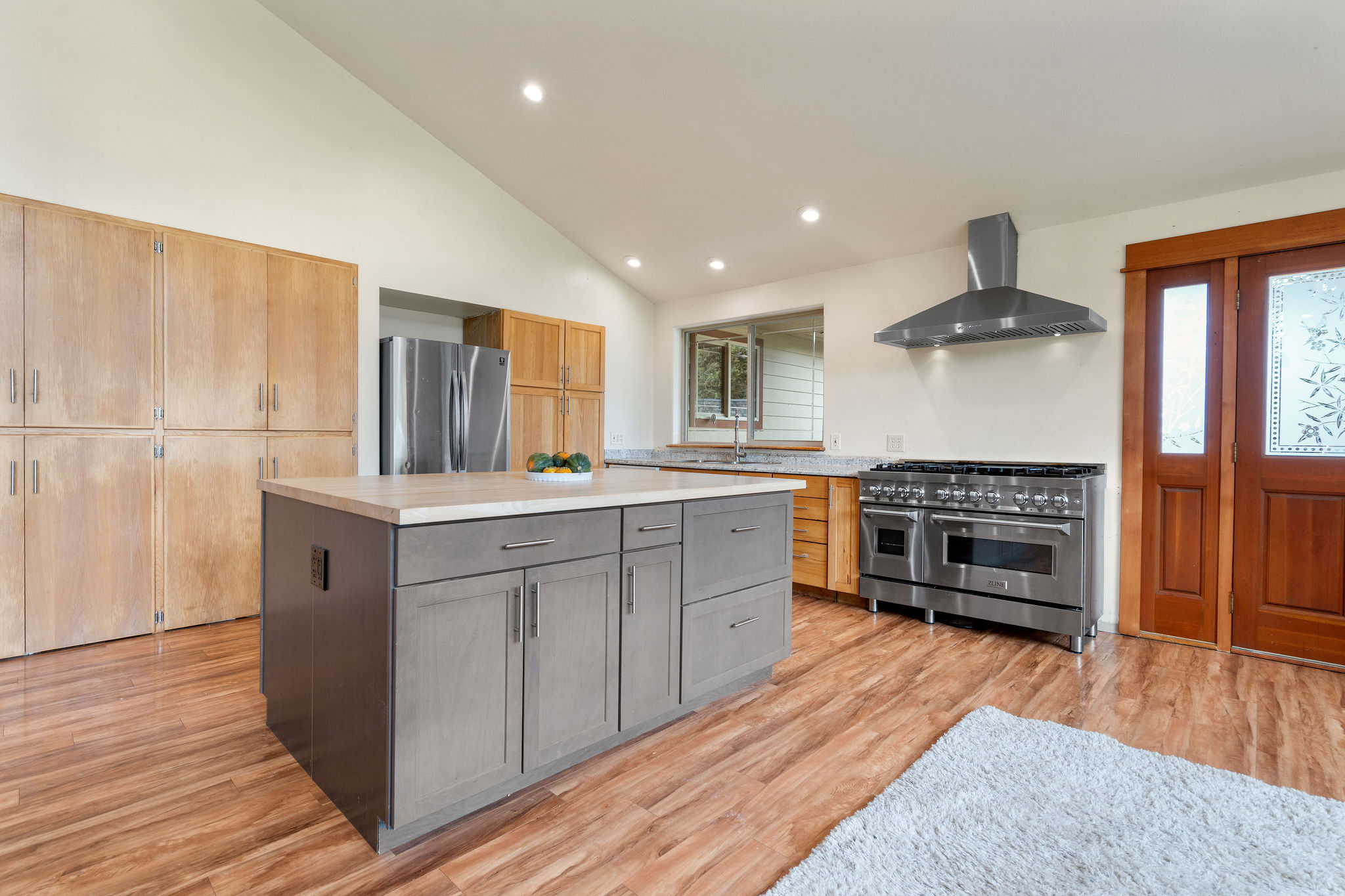 183 Middle View Trail S