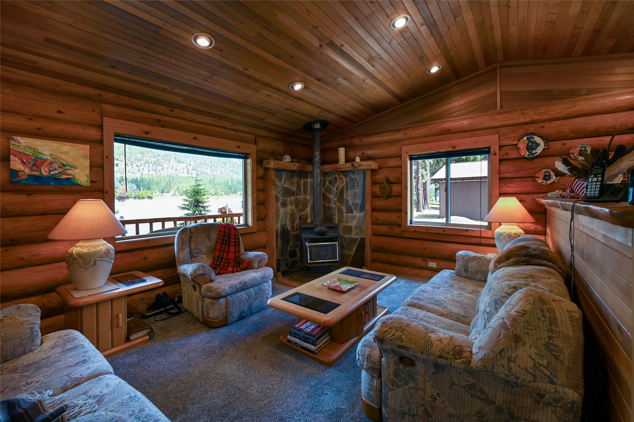 1646 River Road W