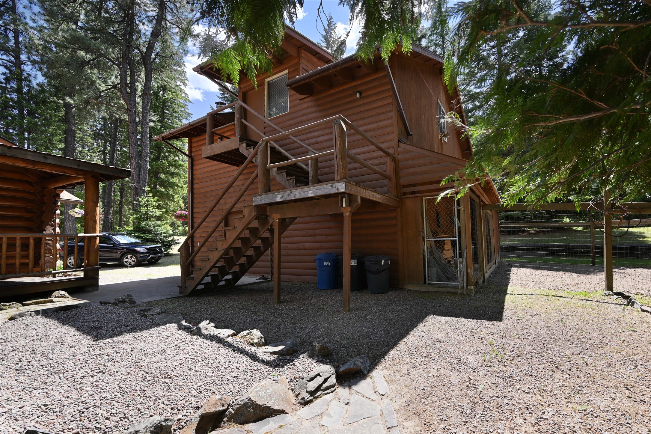 1646 River Road W