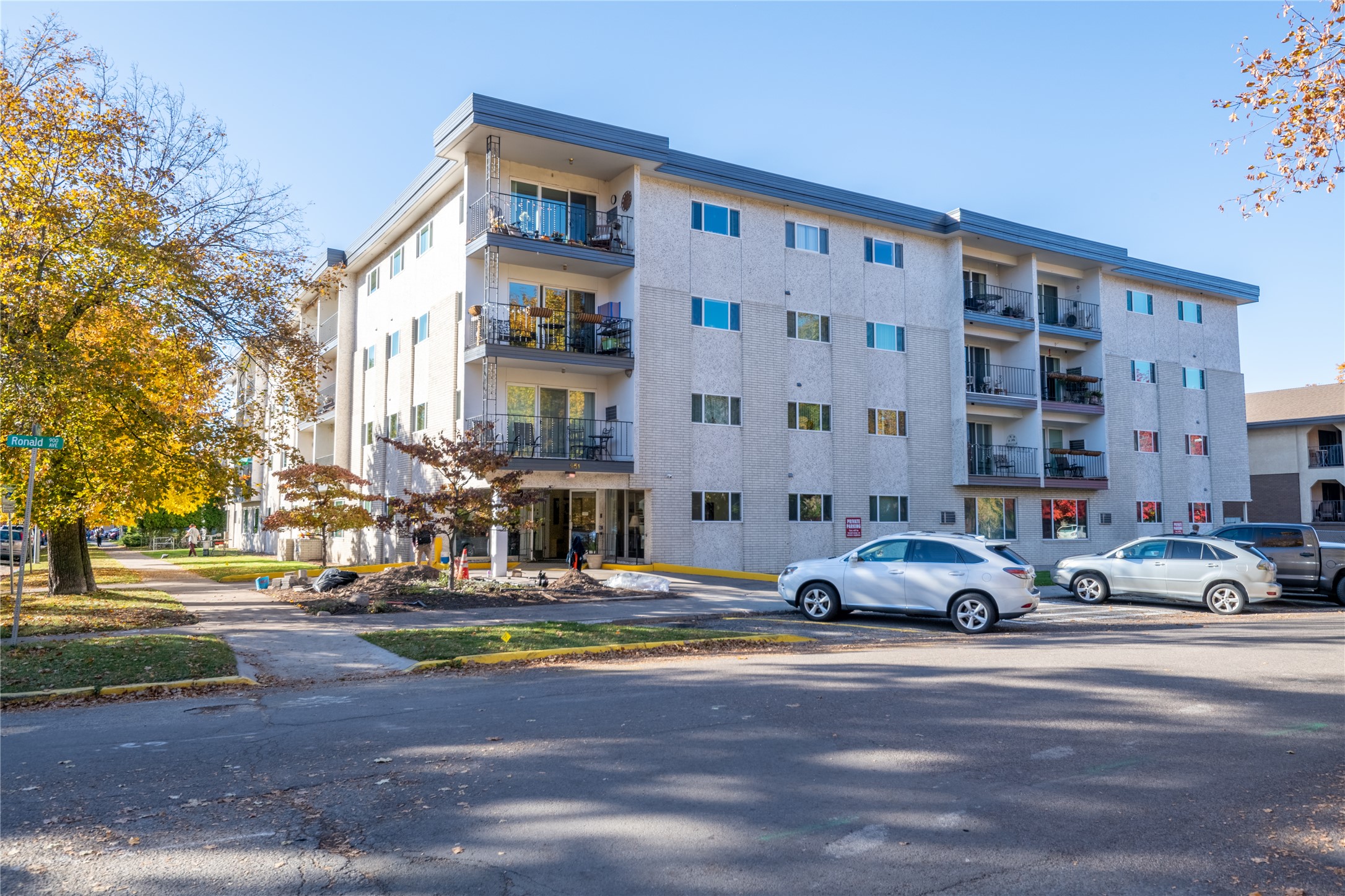 951 Ronald Avenue 304