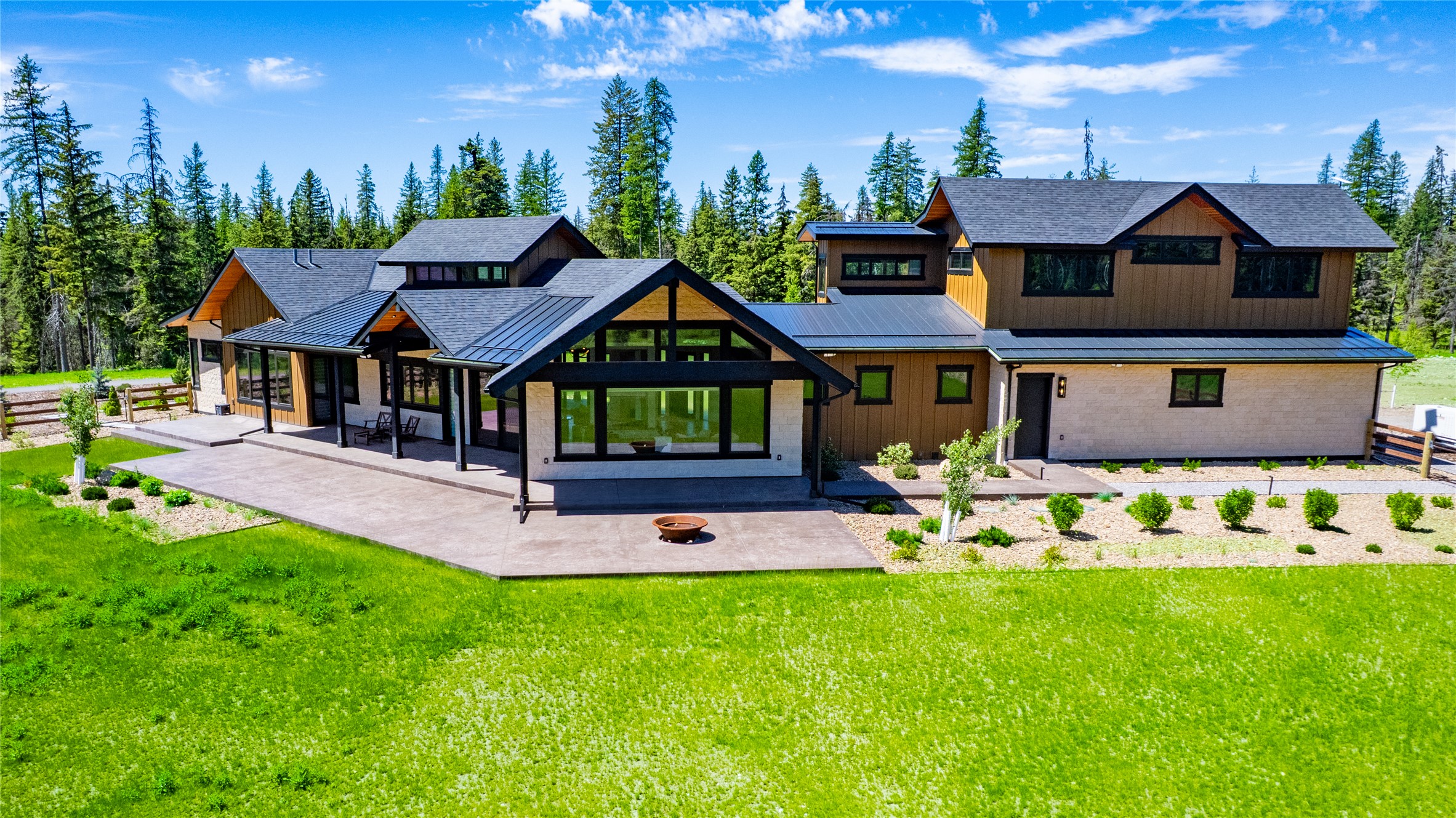 3900 Foothill Road