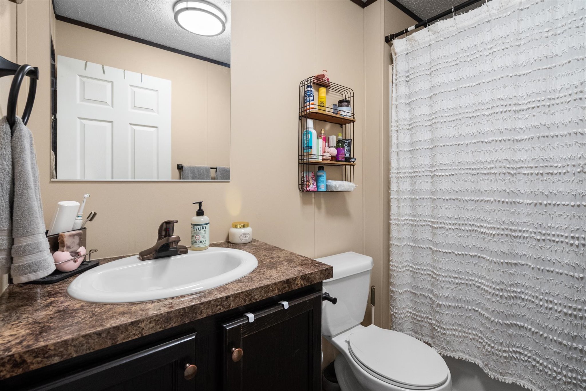 Kalispell, Montana 59901, United States, 3 Bedrooms Bedrooms, ,2 BathroomsBathrooms,Residential,Active,120096