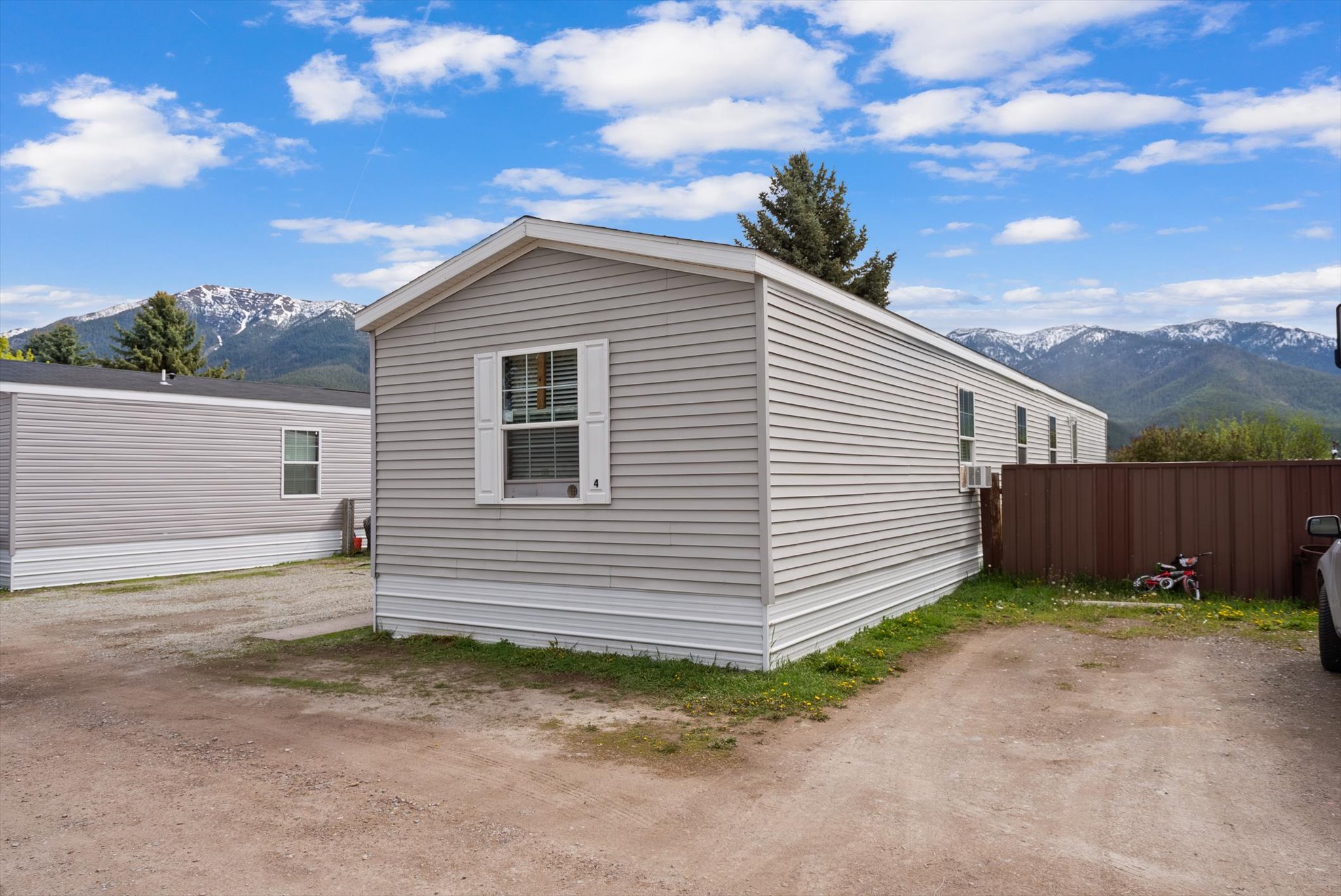 Kalispell, Montana 59901, United States, 3 Bedrooms Bedrooms, ,2 BathroomsBathrooms,Residential,Active,120096