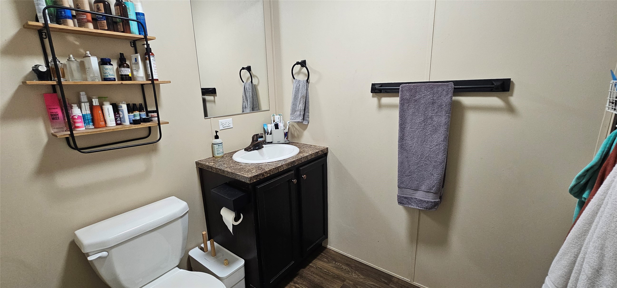 Kalispell, Montana 59901, United States, 3 Bedrooms Bedrooms, ,2 BathroomsBathrooms,Residential,Active,120096