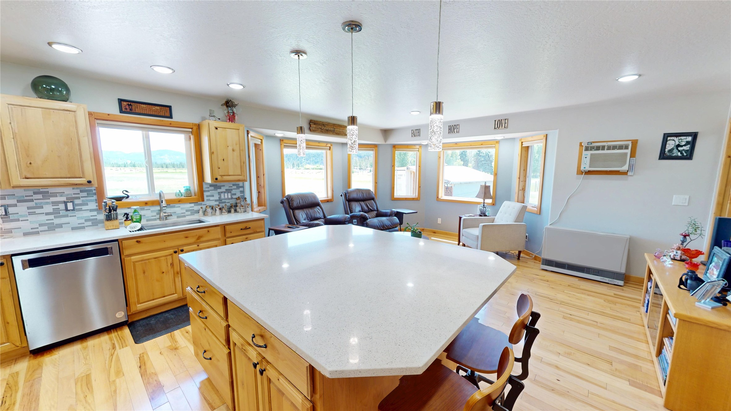 125 Curran Drive