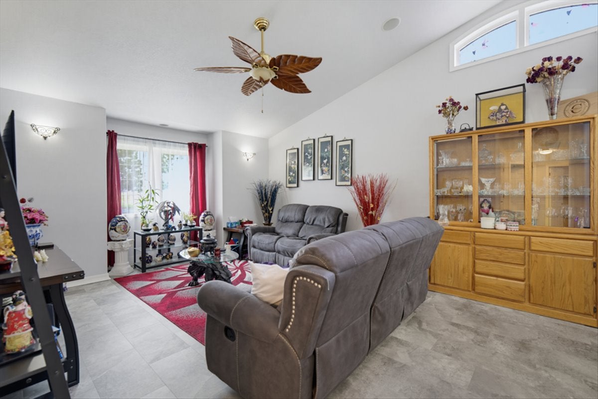 1704 19th Avenue S