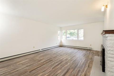 Tiny photo for 484 6th Avenue, Kalispell, MT 59901 (MLS # 30076811)