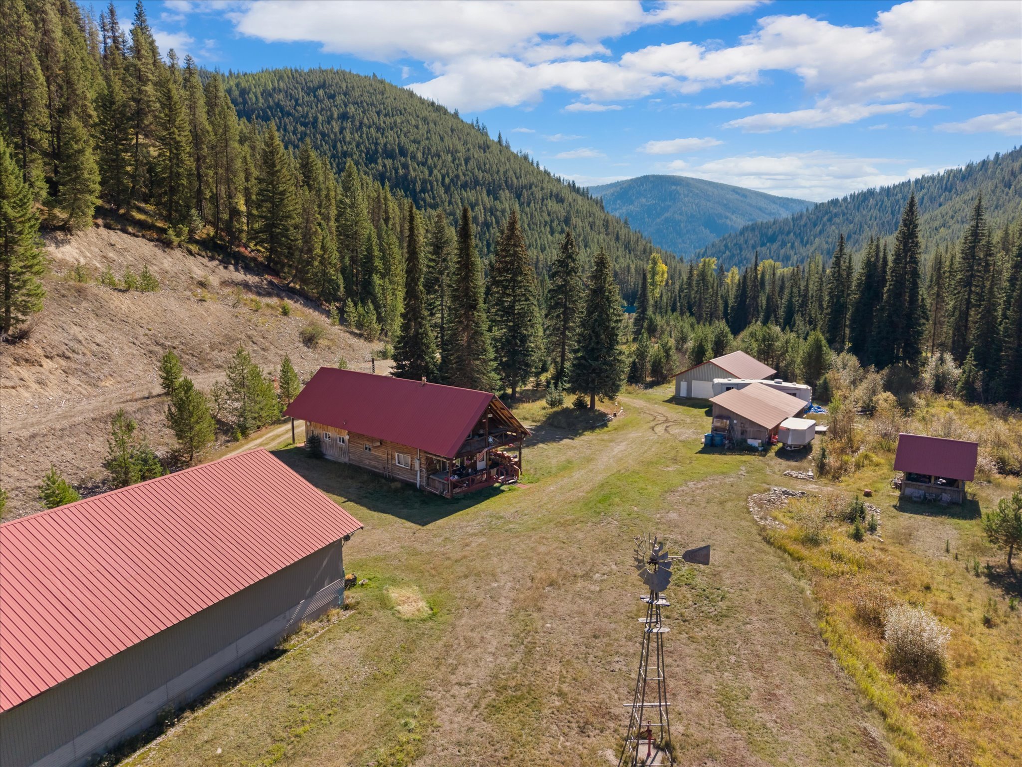 151 & 153 Wapiti Wallow Way