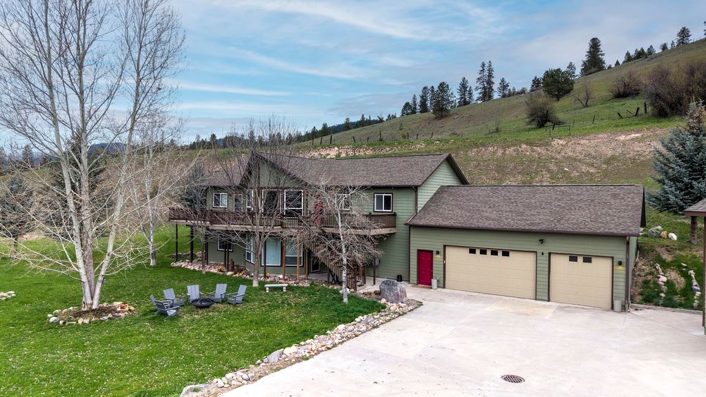 Photo of 15660 Sara Jo Lane, Frenchtown, MT 59834 (MLS # 30068310)