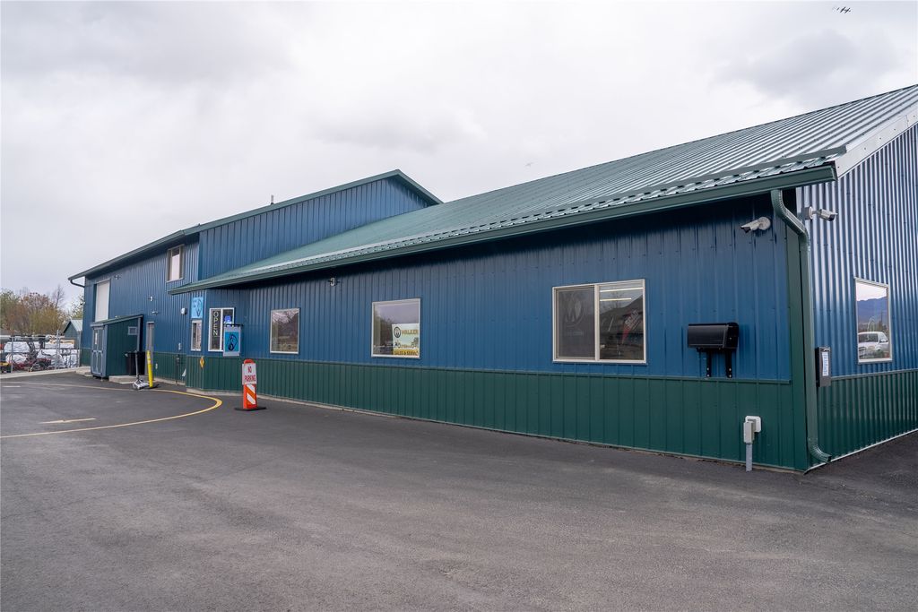 Photo of 4395 N Montana Avenue, Helena, MT 59602 (MLS # 30067885)
