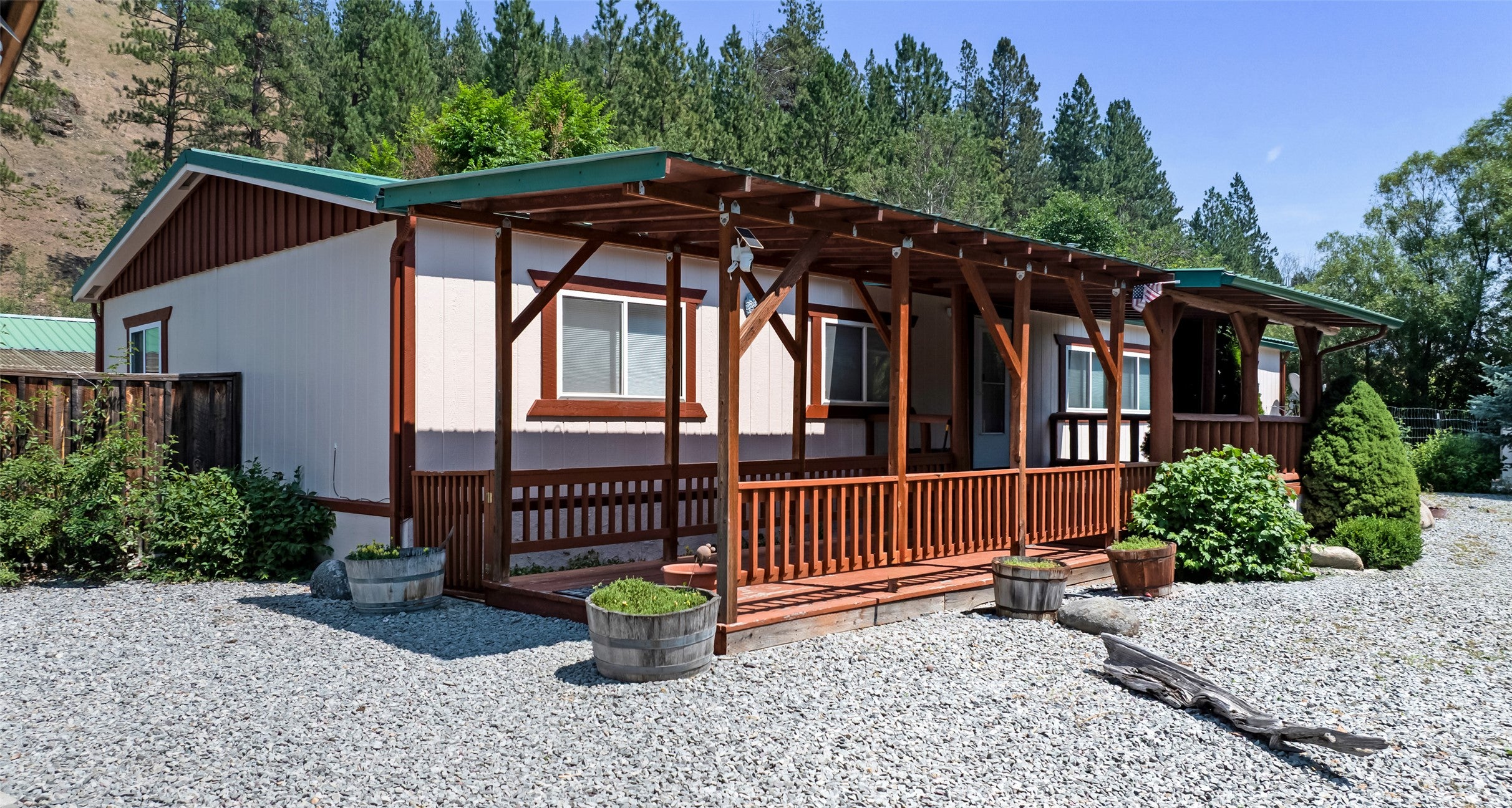 17000 Highway 12 W