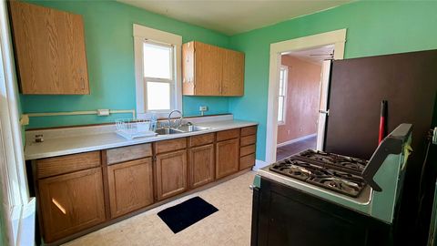 Tiny photo for 720 8th Avenue S, Great Falls, MT 59405 (MLS # 30069165)