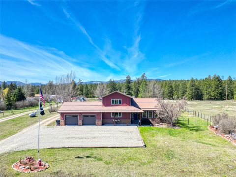 Photo of 132 Lone Fox Trail, Kalispell, MT 59901 (MLS # 30058471)