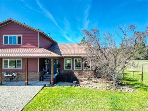 Photo of 132 Lone Fox Trail, Kalispell, MT 59901 (MLS # 30058471)
