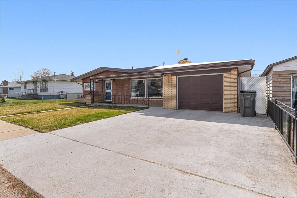 Photo of 407 E King Street, East Helena, MT 59635 (MLS # 30068379)