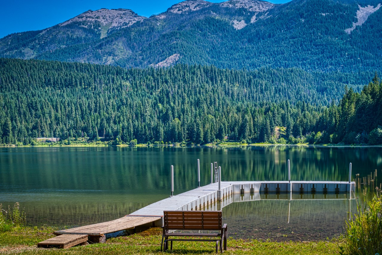 40 Golden Pond Drive