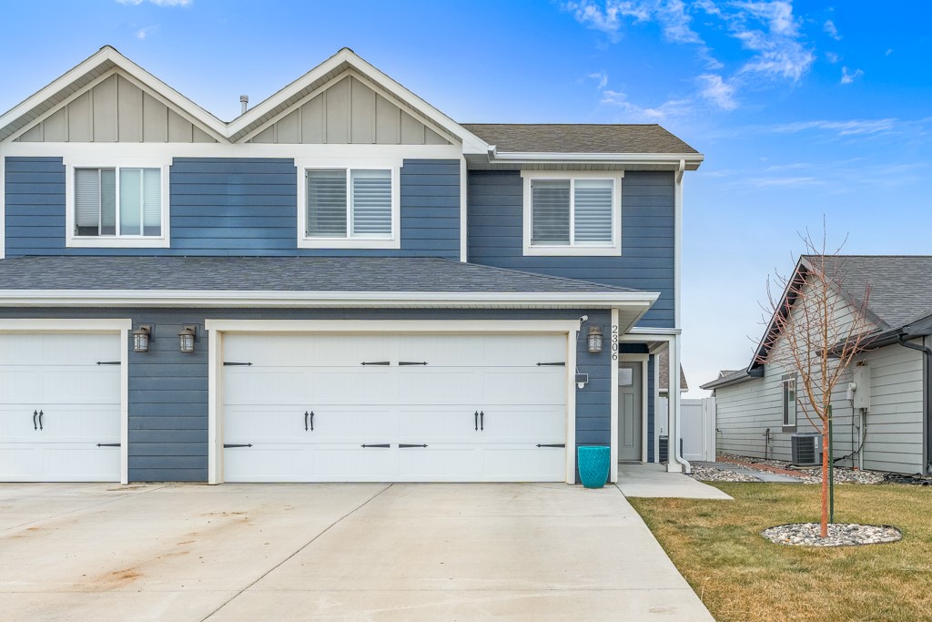 2306 Gleneagles Boulevard