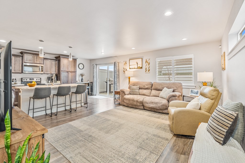 2306 Gleneagles Boulevard