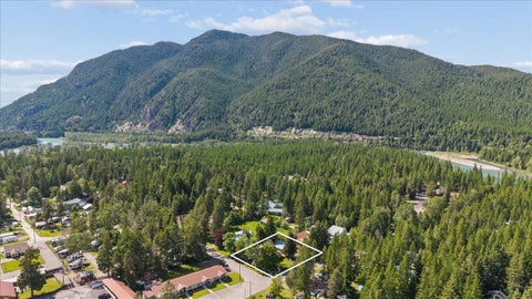 Tiny photo for 501 1st Avenue NW, Hungry Horse, MT 59919 (MLS # 30073413)