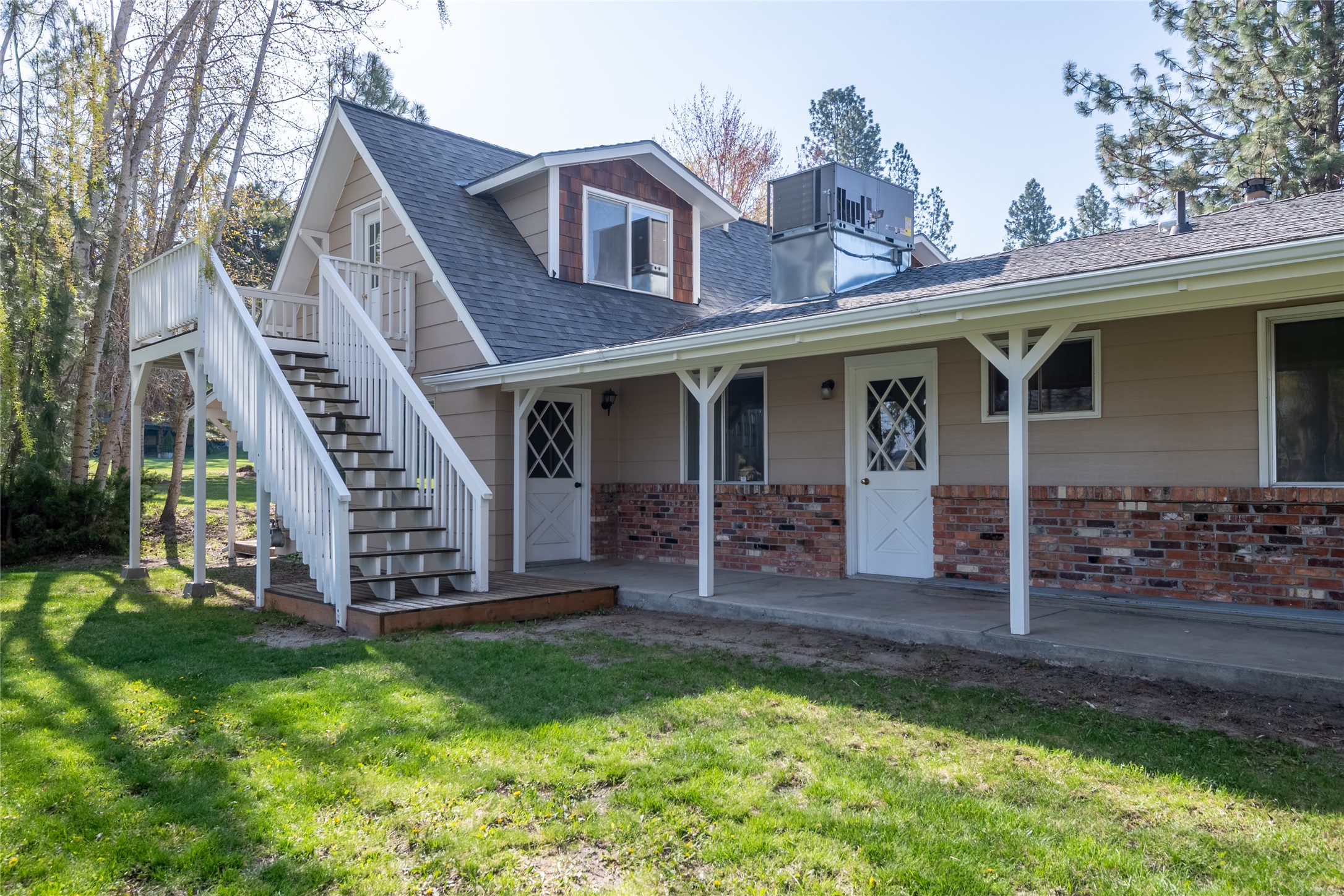 5872 Eastside Hwy