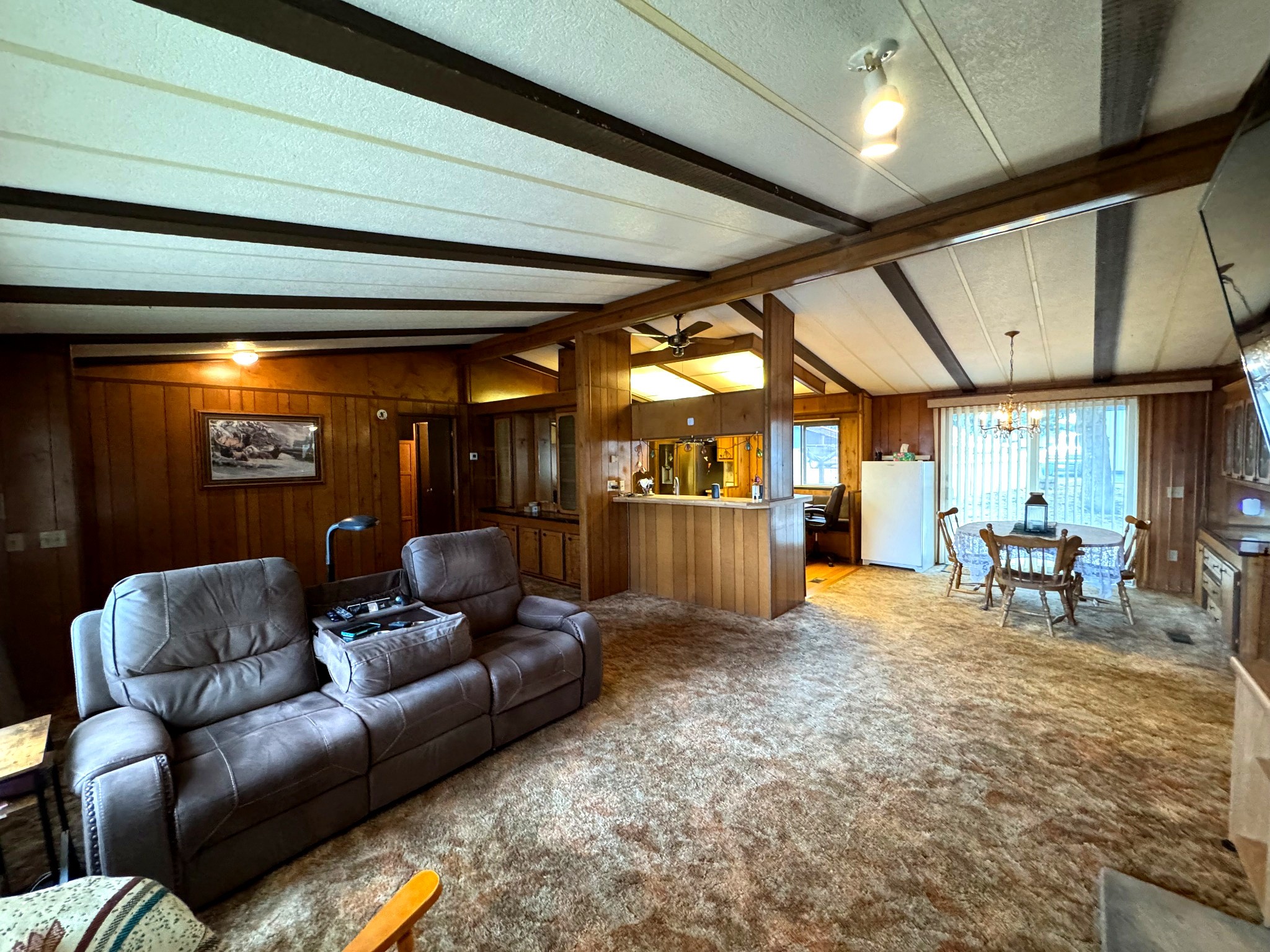 1805 Joslyn Street 124