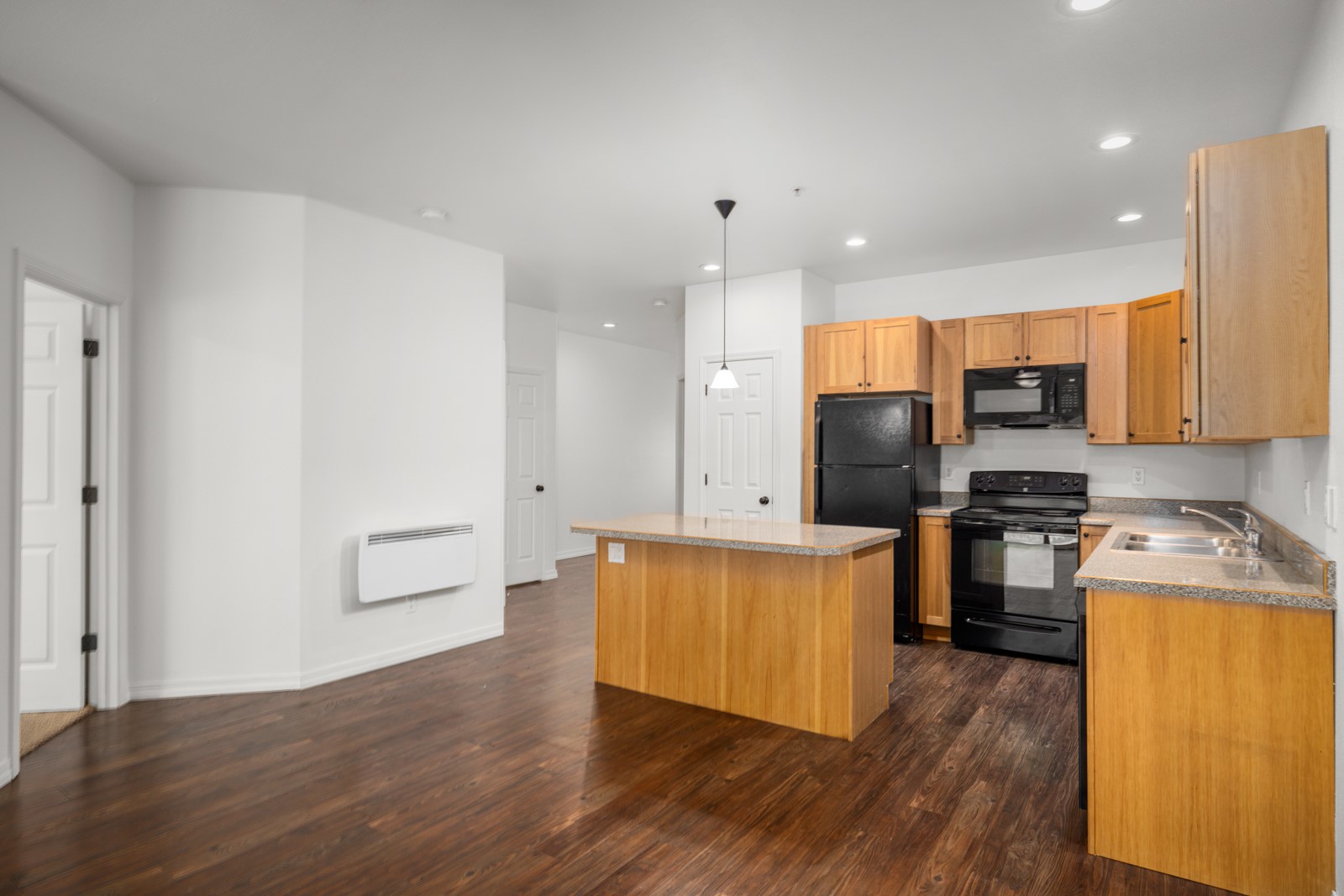 1629 4th Avenue W 103