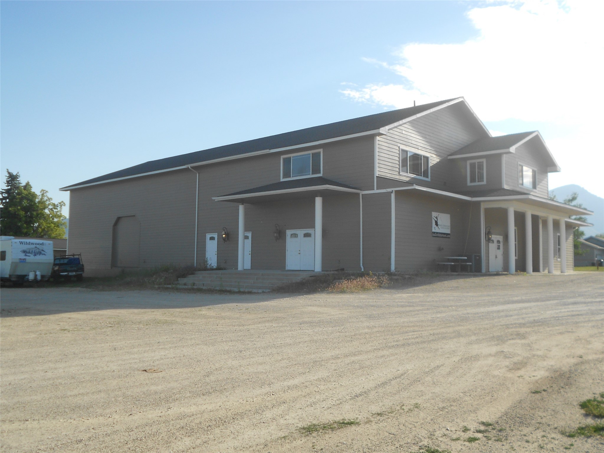 529/527 W River Road SE corner Bowman Rd/W River Rd