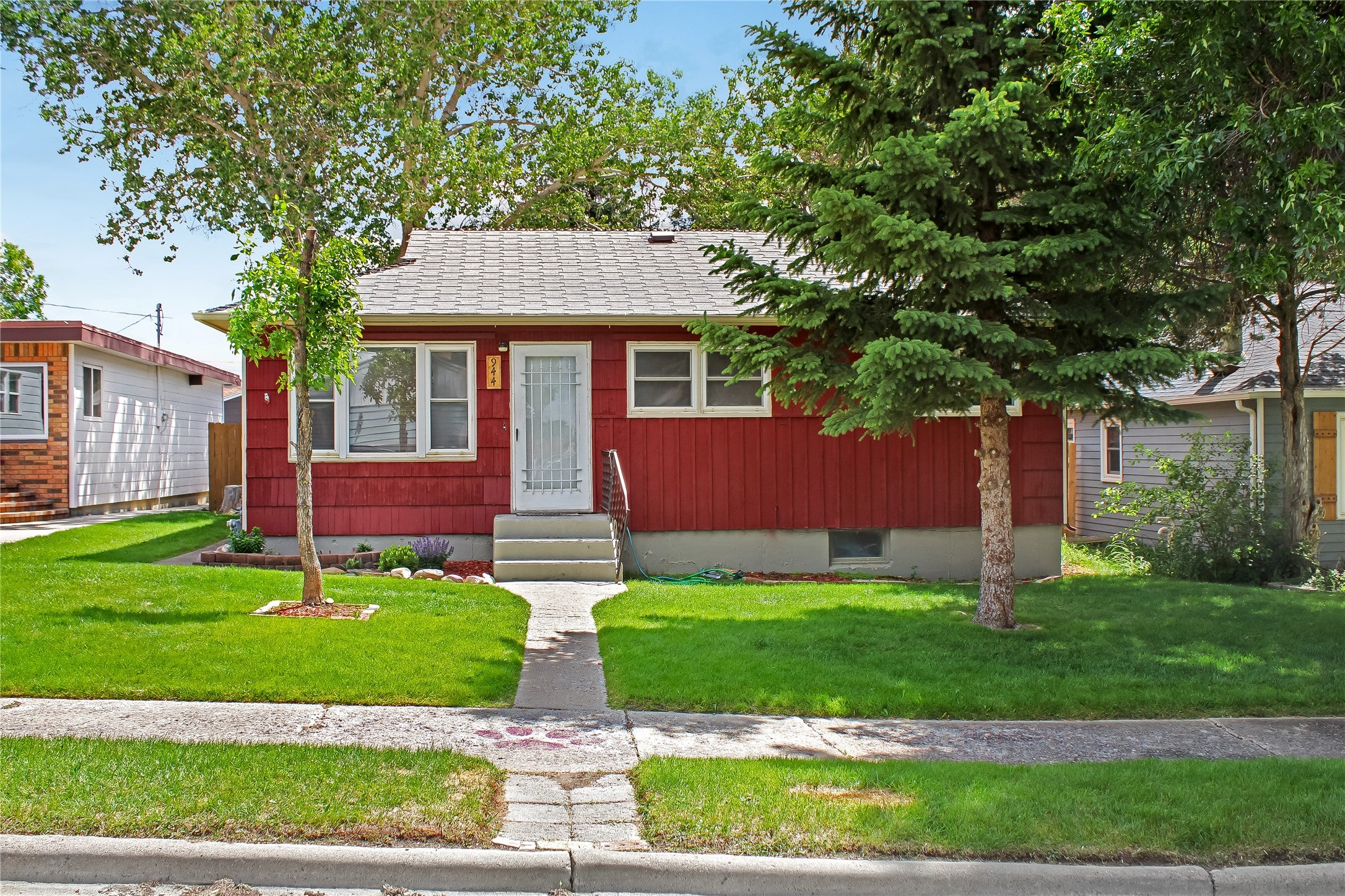 944 Marias Avenue
