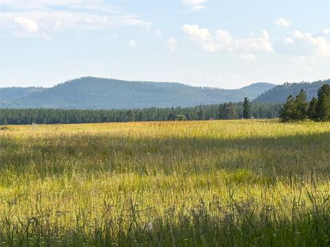 Photo of 808 Lost Creek Drive, Kalispell, MT 59901 (MLS # 30052758)
