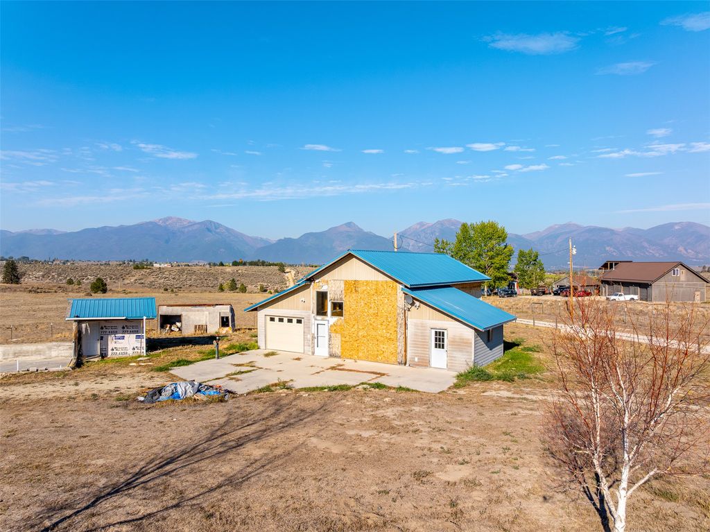 Photo of 1127 Park Lane, Stevensville, MT 59870 (MLS # 30057579)