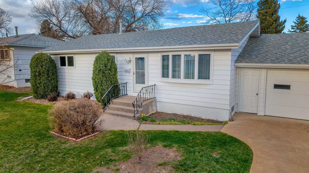 Photo of 124 Riverview A, Great Falls, MT 59404 (MLS # 30069393)