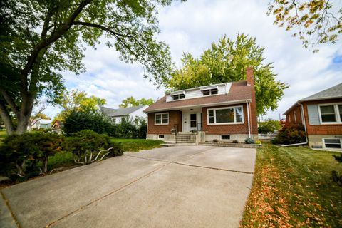 Photo of 2209 4th Avenue N, Great Falls, MT 59401 (MLS # 30058562)