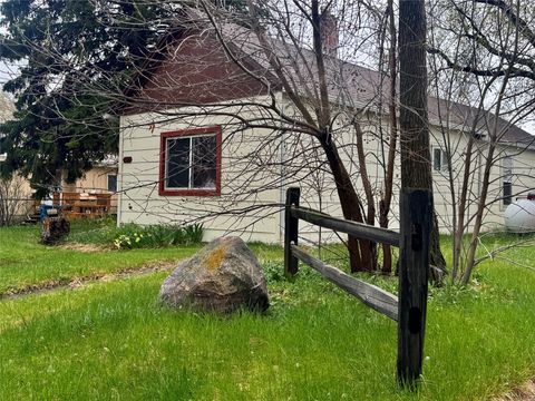 Photo of 208 2nd Avenue S, Belt, MT 59412 (MLS # 30048054)