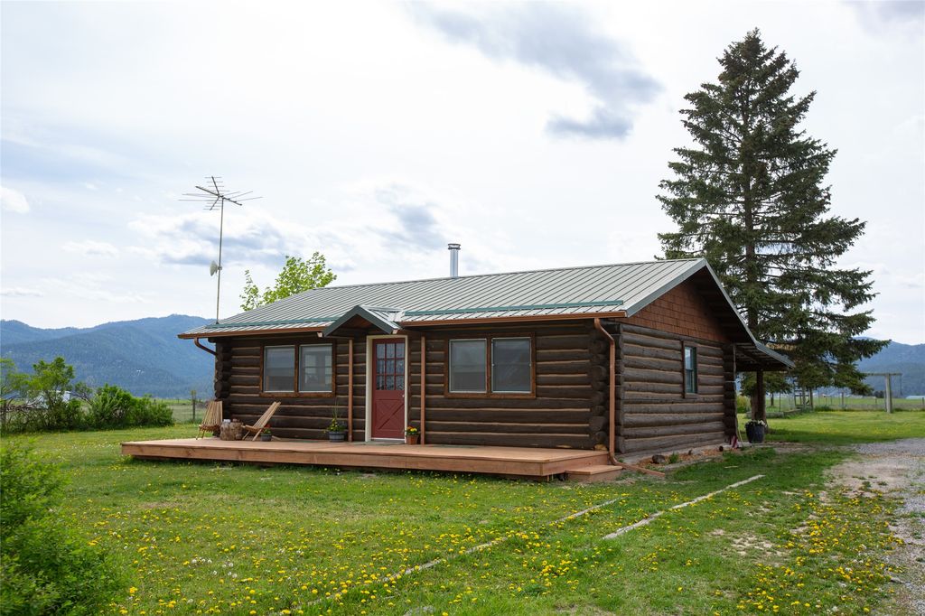 Photo of 7105 Meadow Drive, Missoula, MT 59808 (MLS # 30071154)