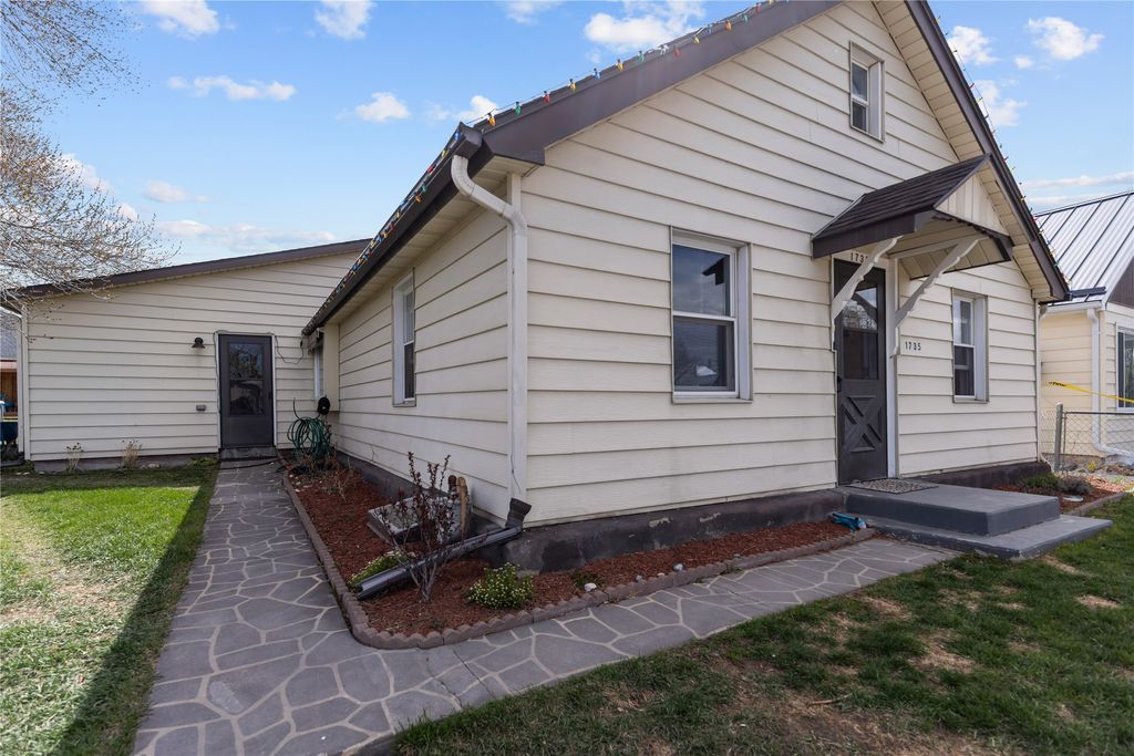 Photo of 1735 Boulder Avenue, Helena, MT 59601 (MLS # 30069421)