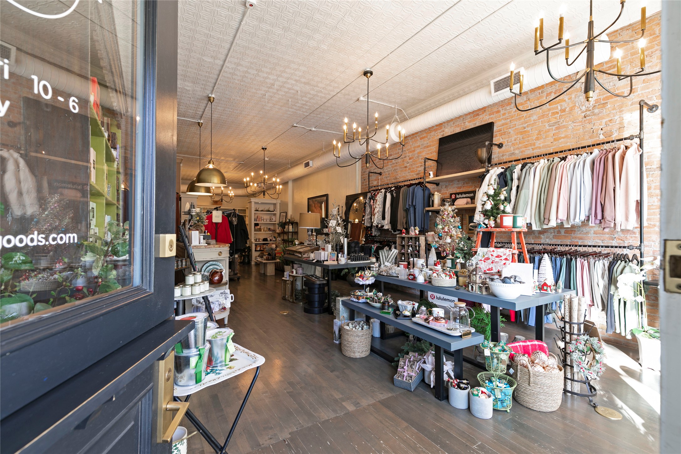 333 N Higgins Avenue