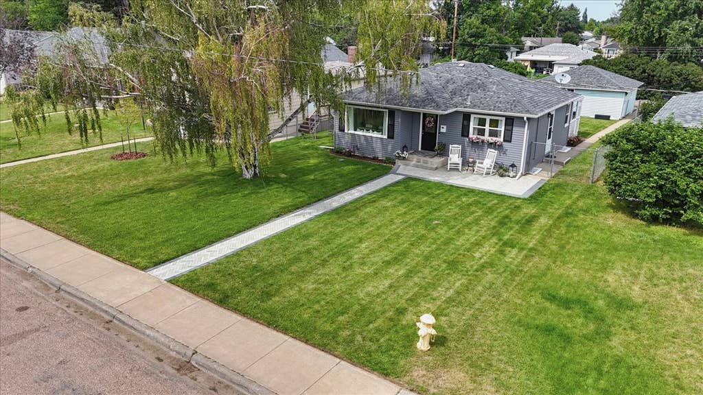 Photo of 3631 5th Avenue S, Great Falls, MT 59405 (MLS # 30076923)