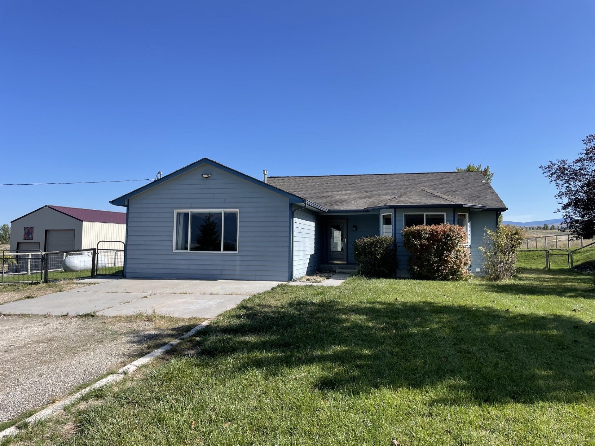 2344 Old West Trail