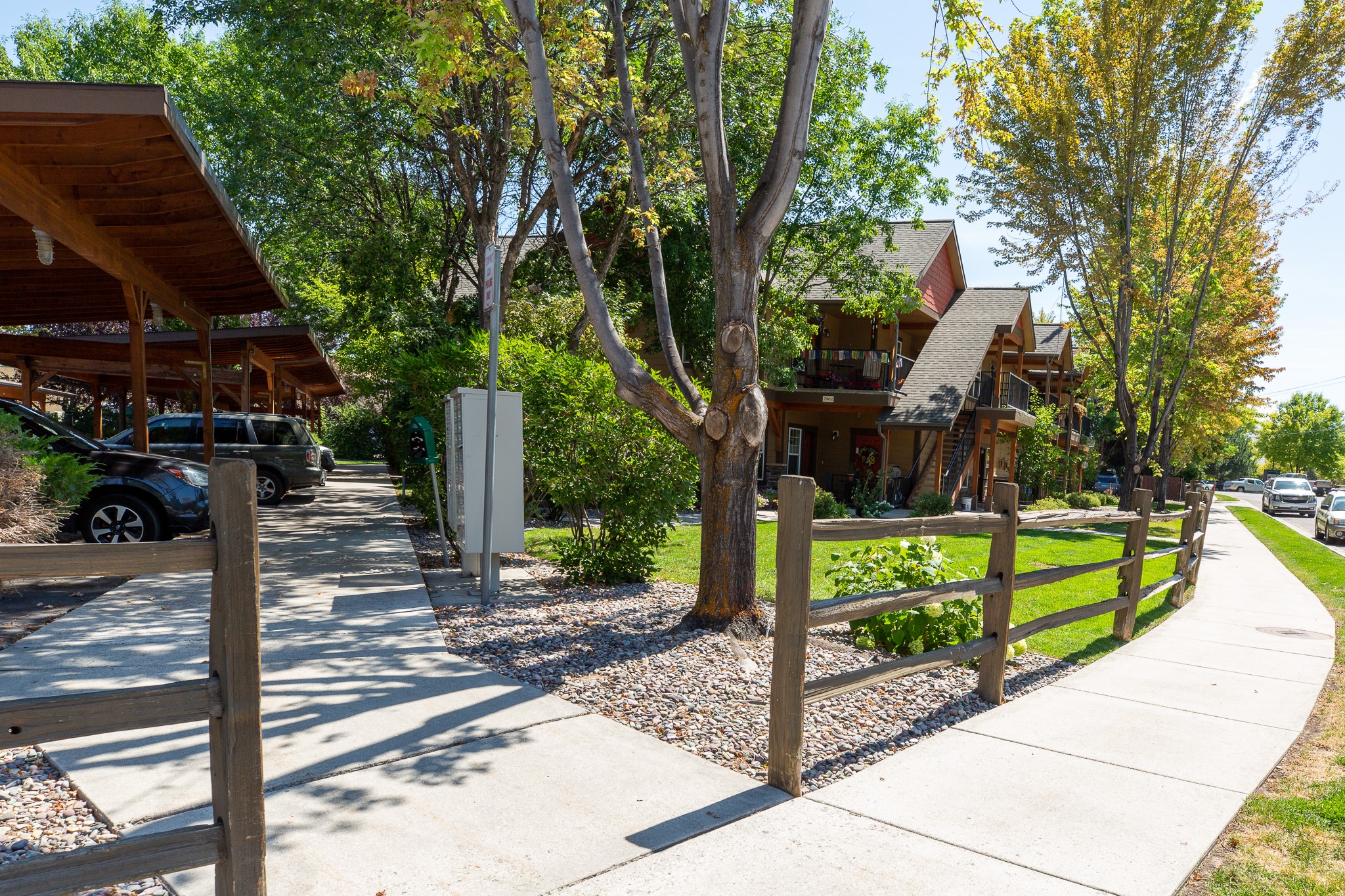 2904 Tina Avenue 201