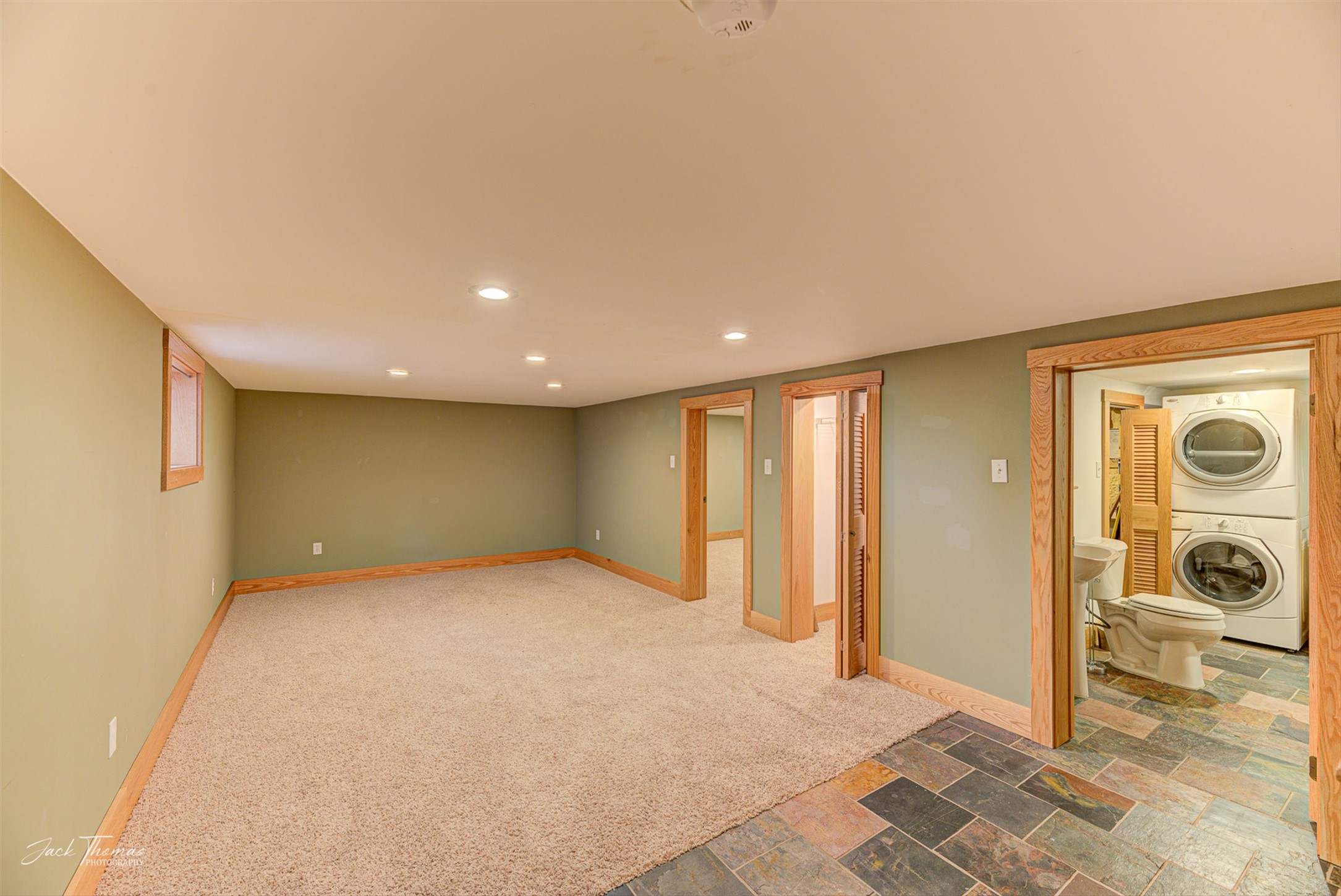 Helena, Montana 59601, United States, 4 Bedrooms Bedrooms, ,3 BathroomsBathrooms,Residential,Pending,26343