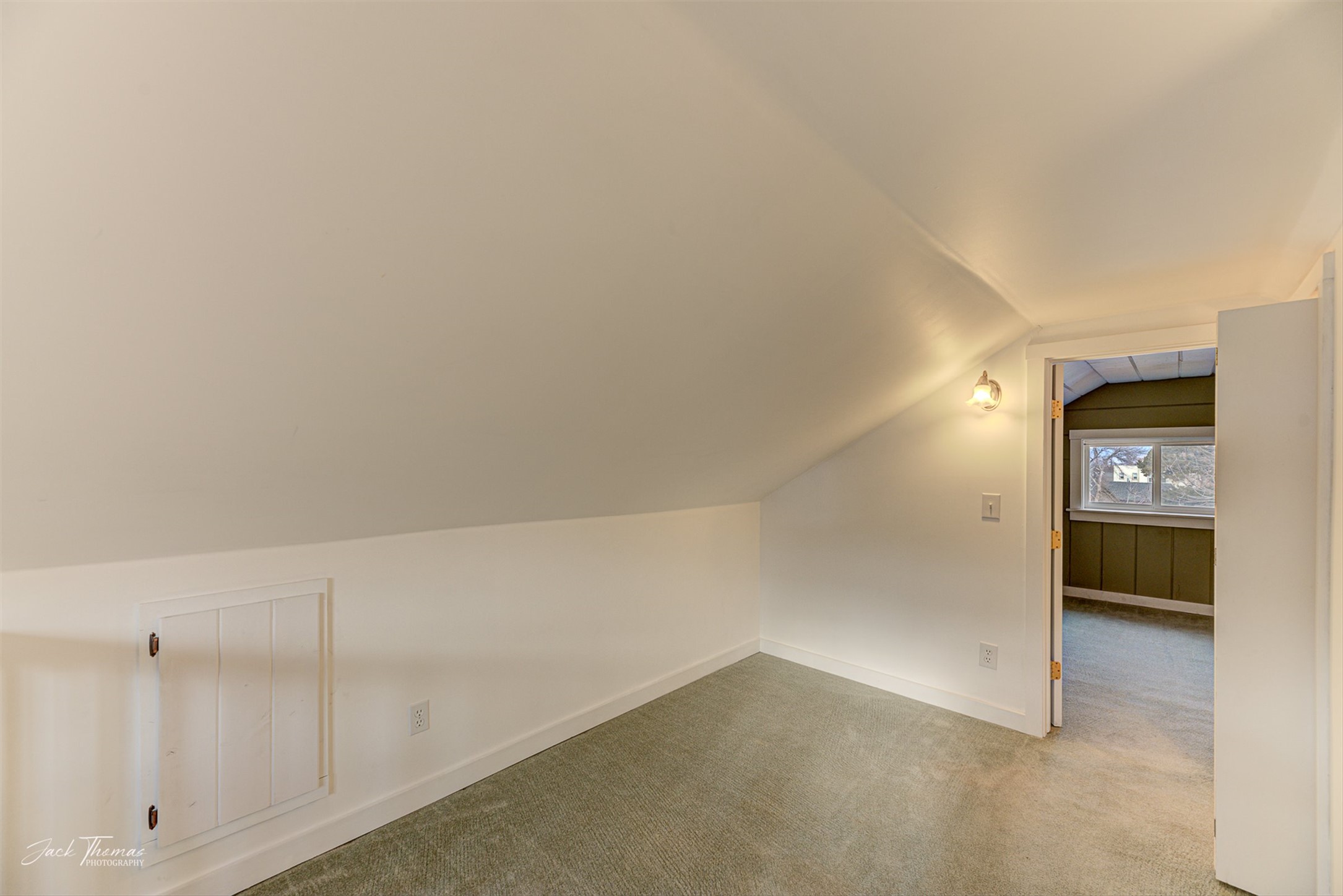 Helena, Montana 59601, United States, 4 Bedrooms Bedrooms, ,3 BathroomsBathrooms,Residential,Pending,26343