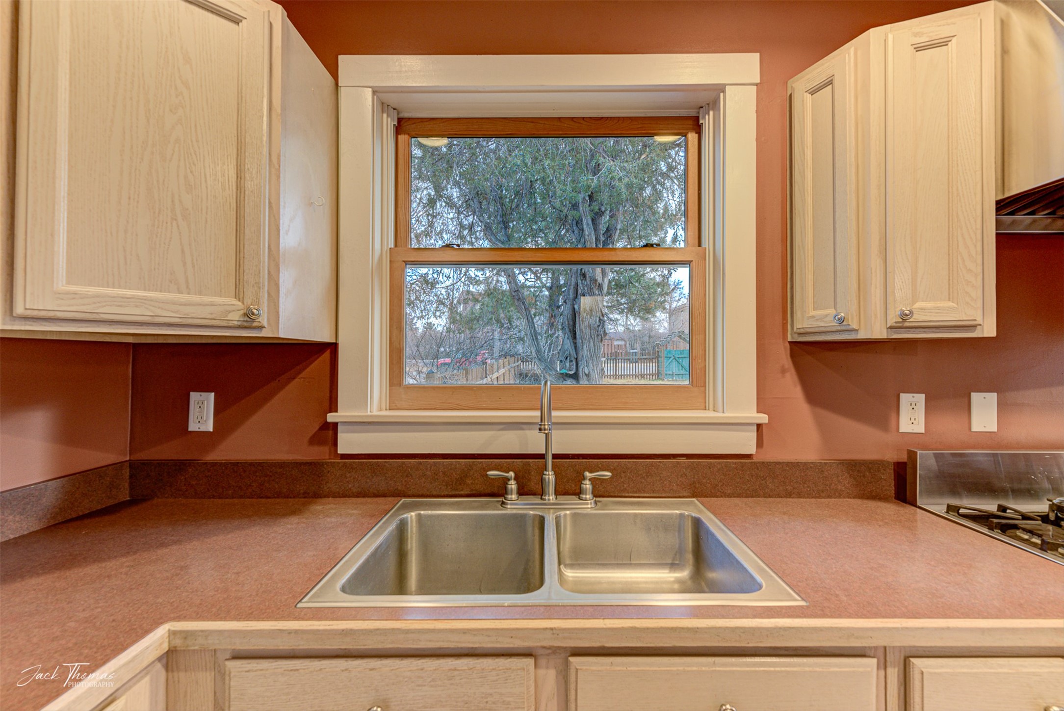 Helena, Montana 59601, United States, 4 Bedrooms Bedrooms, ,3 BathroomsBathrooms,Residential,Pending,26343