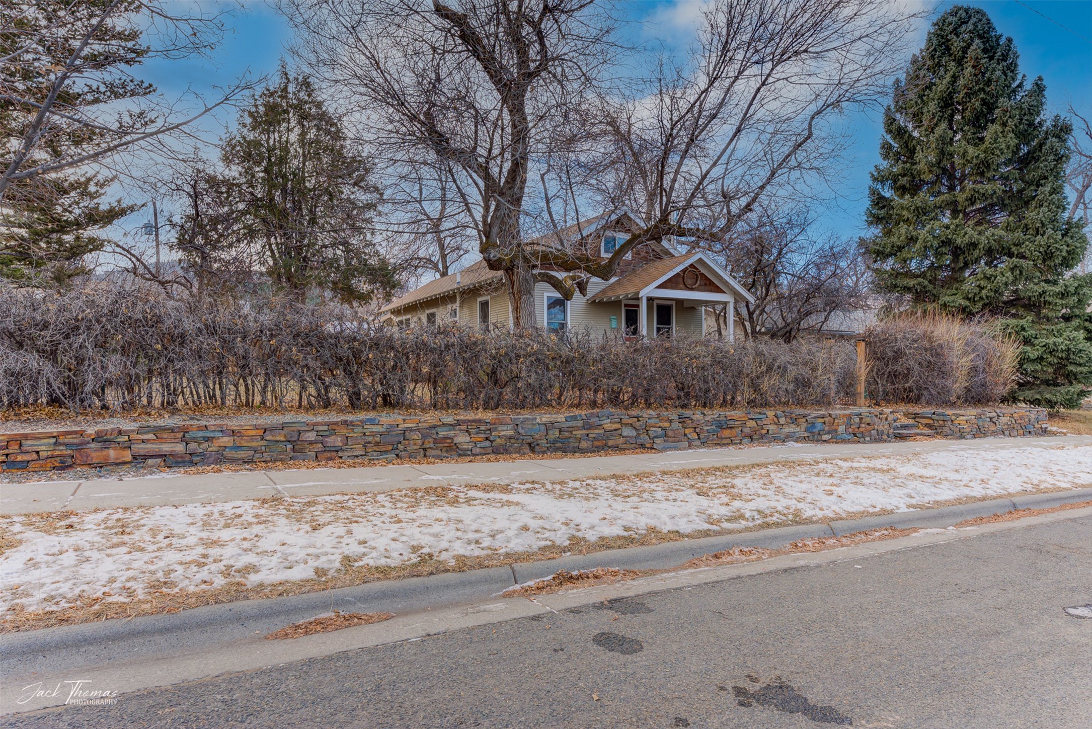 Helena, Montana 59601, United States, 4 Bedrooms Bedrooms, ,3 BathroomsBathrooms,Residential,Pending,26343