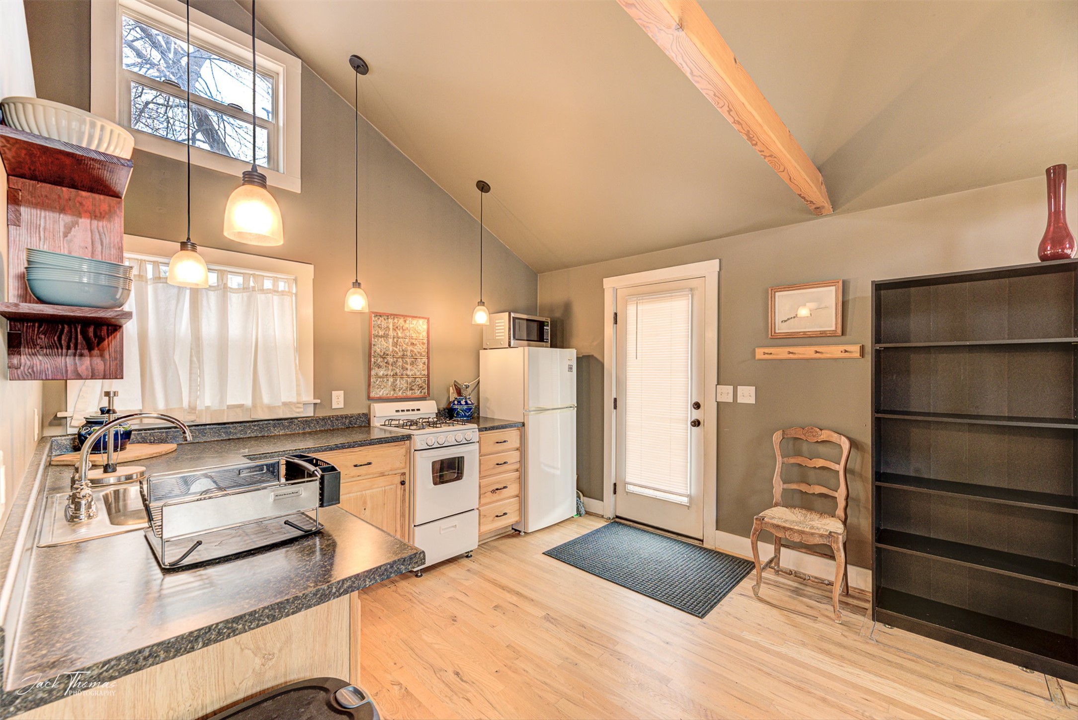 Helena, Montana 59601, United States, 4 Bedrooms Bedrooms, ,3 BathroomsBathrooms,Residential,Pending,26343