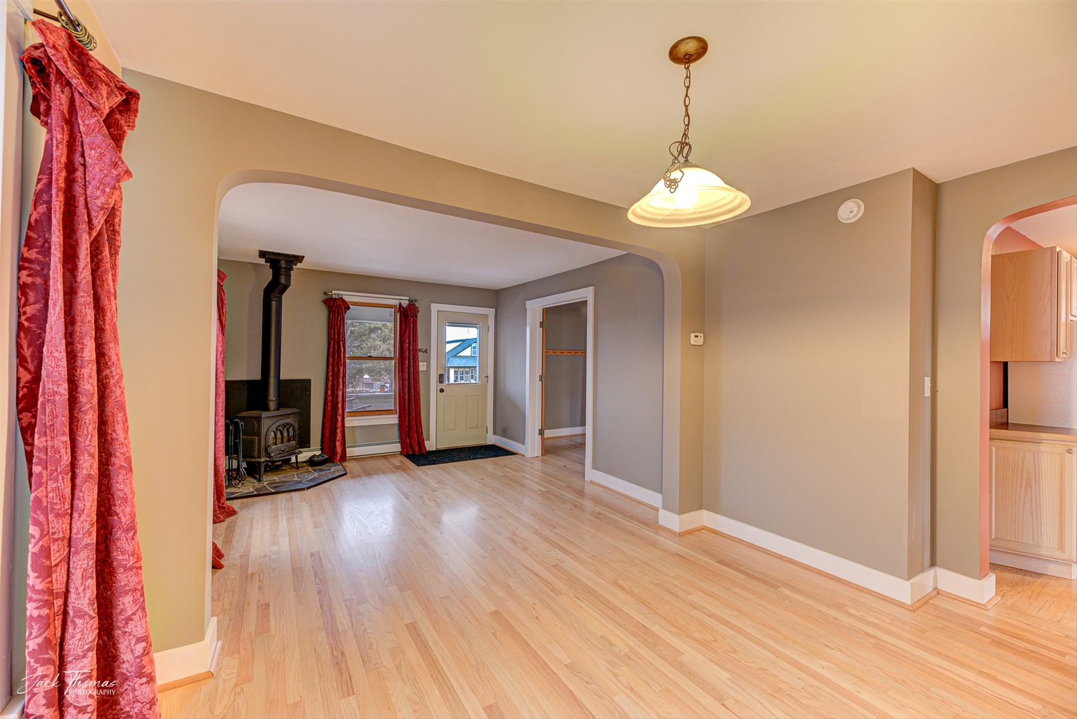 Helena, Montana 59601, United States, 4 Bedrooms Bedrooms, ,3 BathroomsBathrooms,Residential,Pending,26343