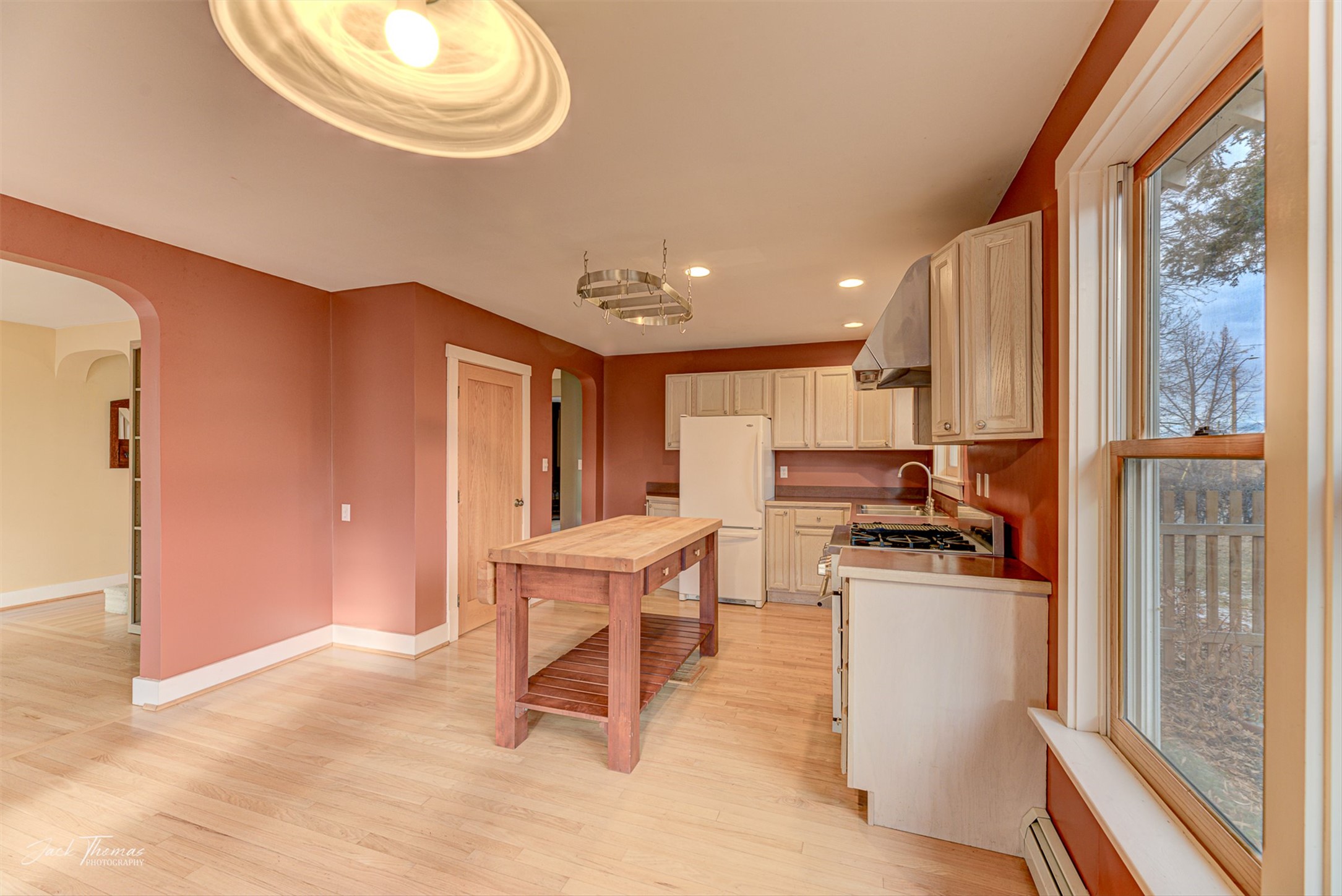 Helena, Montana 59601, United States, 4 Bedrooms Bedrooms, ,3 BathroomsBathrooms,Residential,Pending,26343