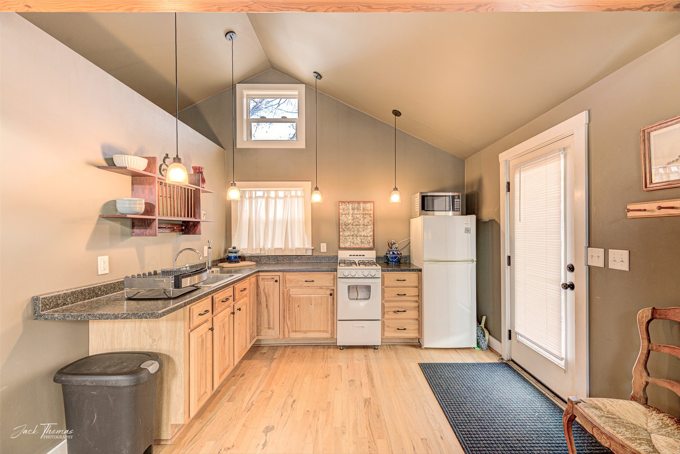 Helena, Montana 59601, United States, 4 Bedrooms Bedrooms, ,3 BathroomsBathrooms,Residential,Pending,26343