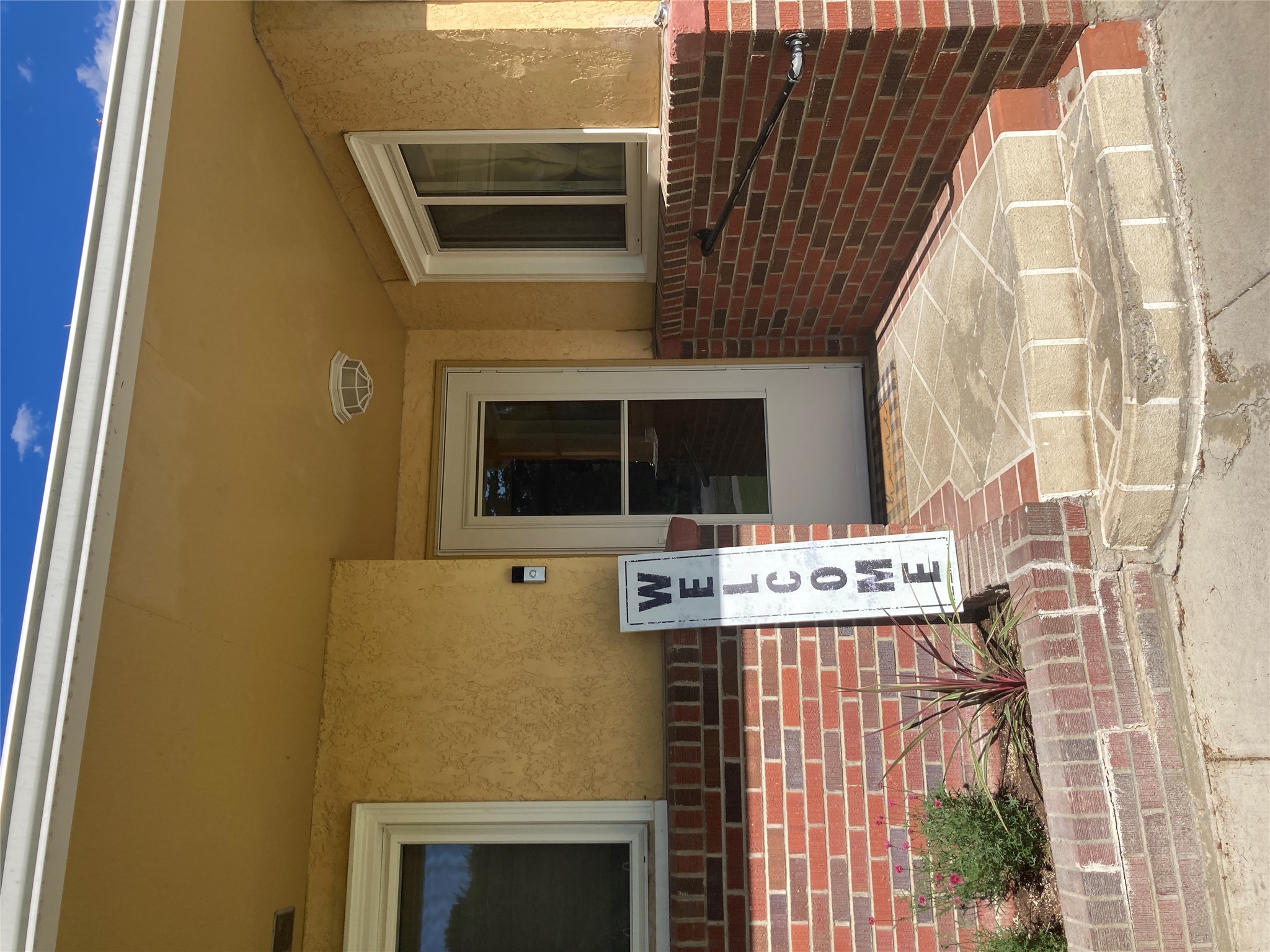 29 4th Avenue SW
