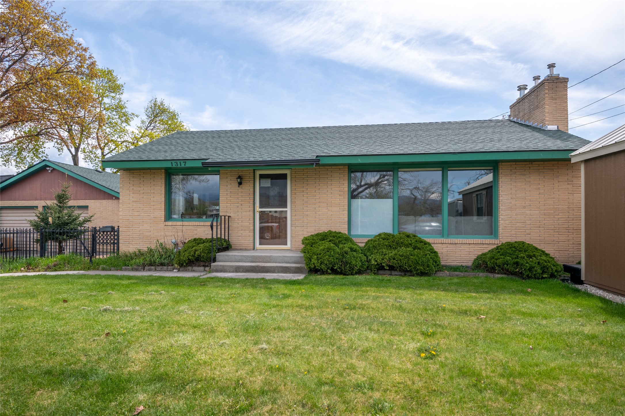 1317 River Road